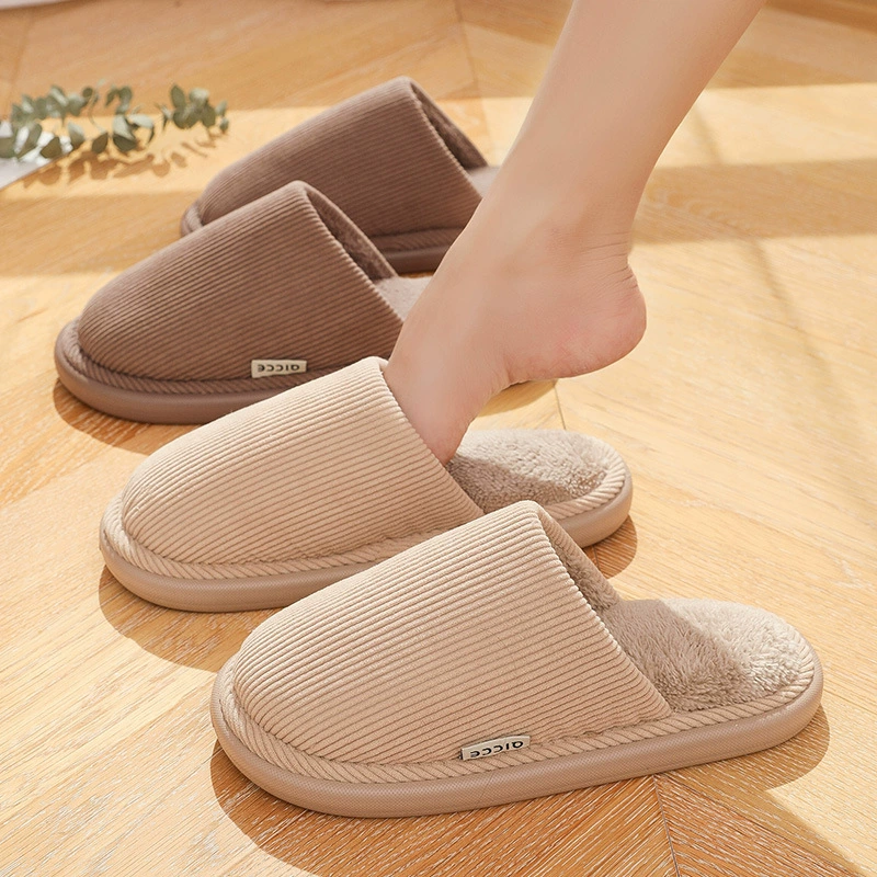 Пара теплых плюшевых хлопковых тапочек мужские зимние 2023 Новые Домашние простые хлопковые тапочки женские в японском стиле