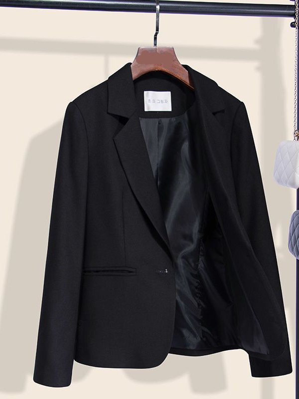 First-Tier Discount Women's Clothing with Tags Removed, Clearance of Remaining Stock from Store Counters, Petite Black Blazer