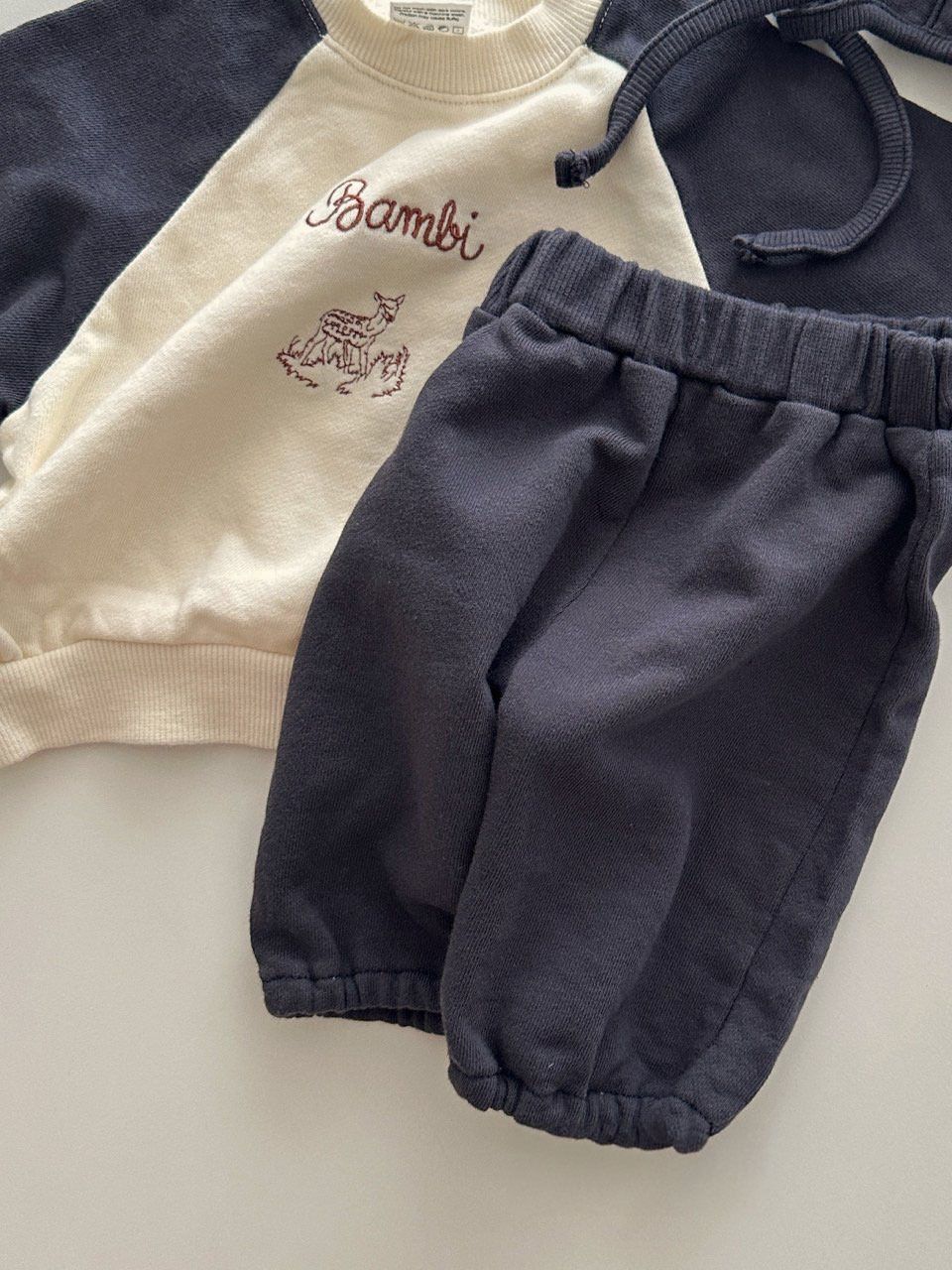 Conjunto de Ropa de Bebé de Estilo Coreano de Primavera, 25 Piezas, Bordado de Ciervo Pequeño, Conjunto de Tres Piezas para Niños Pequeños, Conjunto de Camiseta de Manga Larga para Bebé