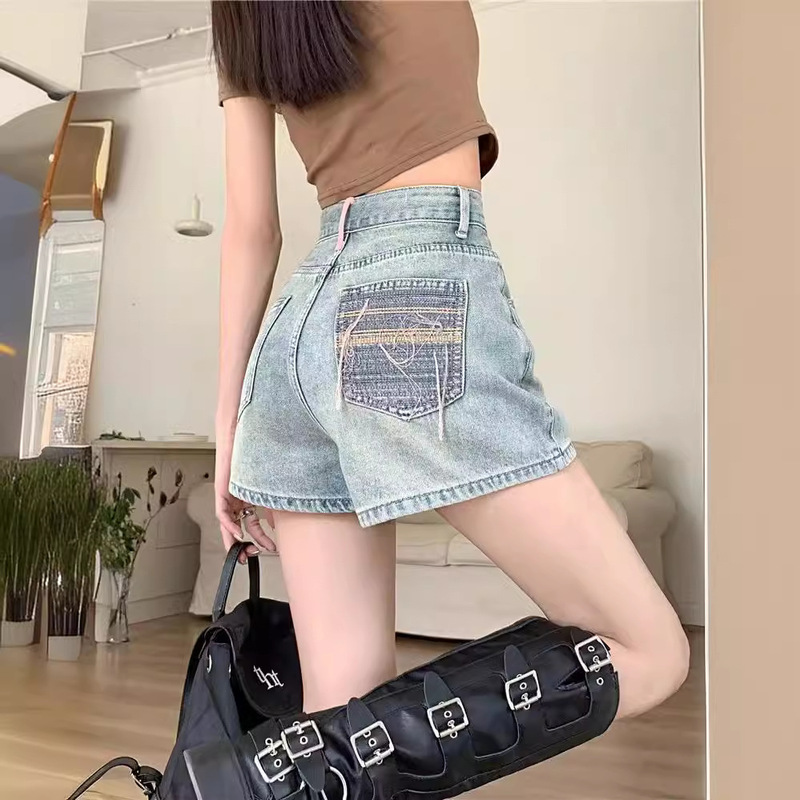 Vintage Embroidered Tassel Denim Shorts Women's Summer Spice Girl Design Sense High Waist Wide Leg A- shaped Hot Pants Straight Leg Pants Ins Trendy Vintage Embroidered Tassel Denim Shorts Women's Summer Spice Girl Design Sense High Waist Wide Leg A- shaped Hot Pants Straight Leg Pants Ins Trendy