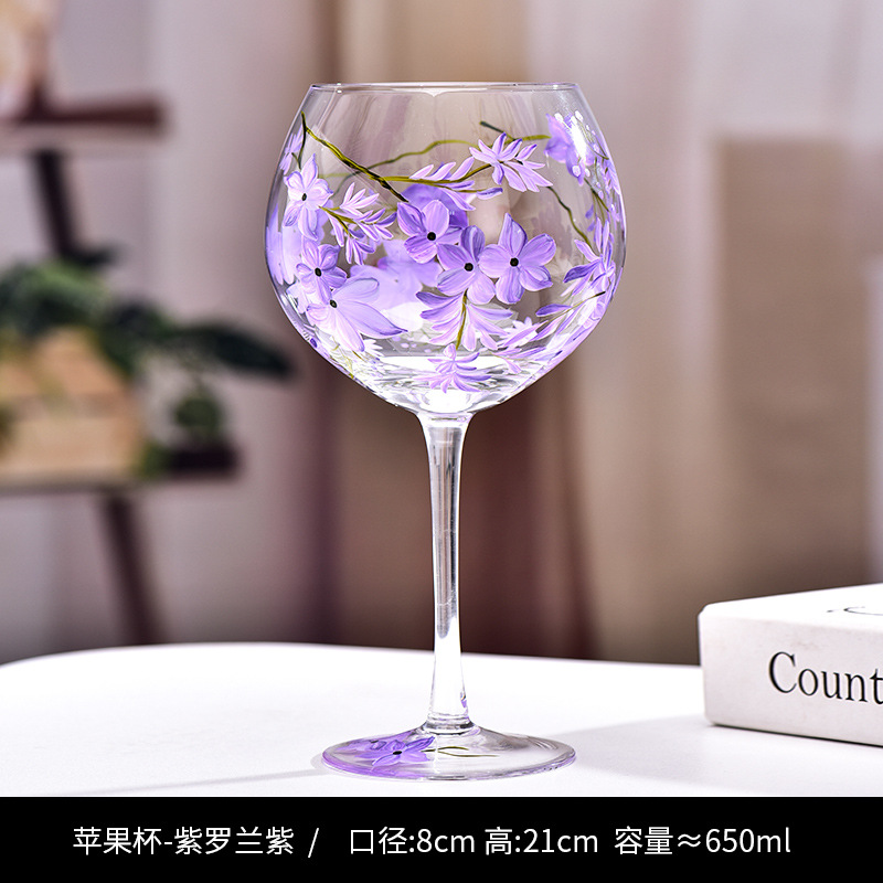 Taza de manzana violeta pintada a mano