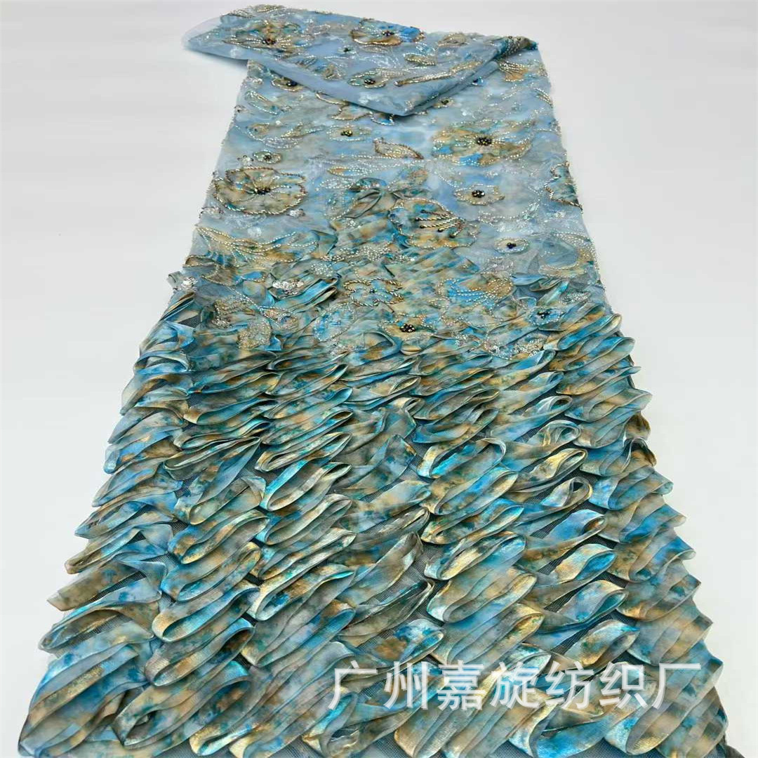 Nuevo tejido de encaje tres en uno con lentejuelas, bordado de cinta y efecto tie-dye para vestidos de novia y prendas de espectáculo