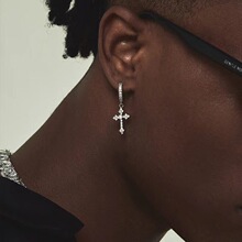 ʮ�ּܶ���Еr�КW���LС����������������ʿ�����OӋ�߼��ж��