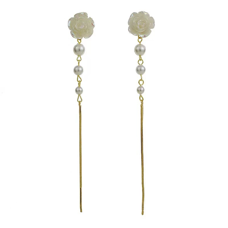 White long mountain tea, small design sophisticated earrings with tassels from pearl, french style, simple and elegant design