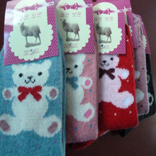 兔羊毛女袜海宁袜厂正宗兔羊毛厂家批发兔羊毛袜子定 做卡通大熊