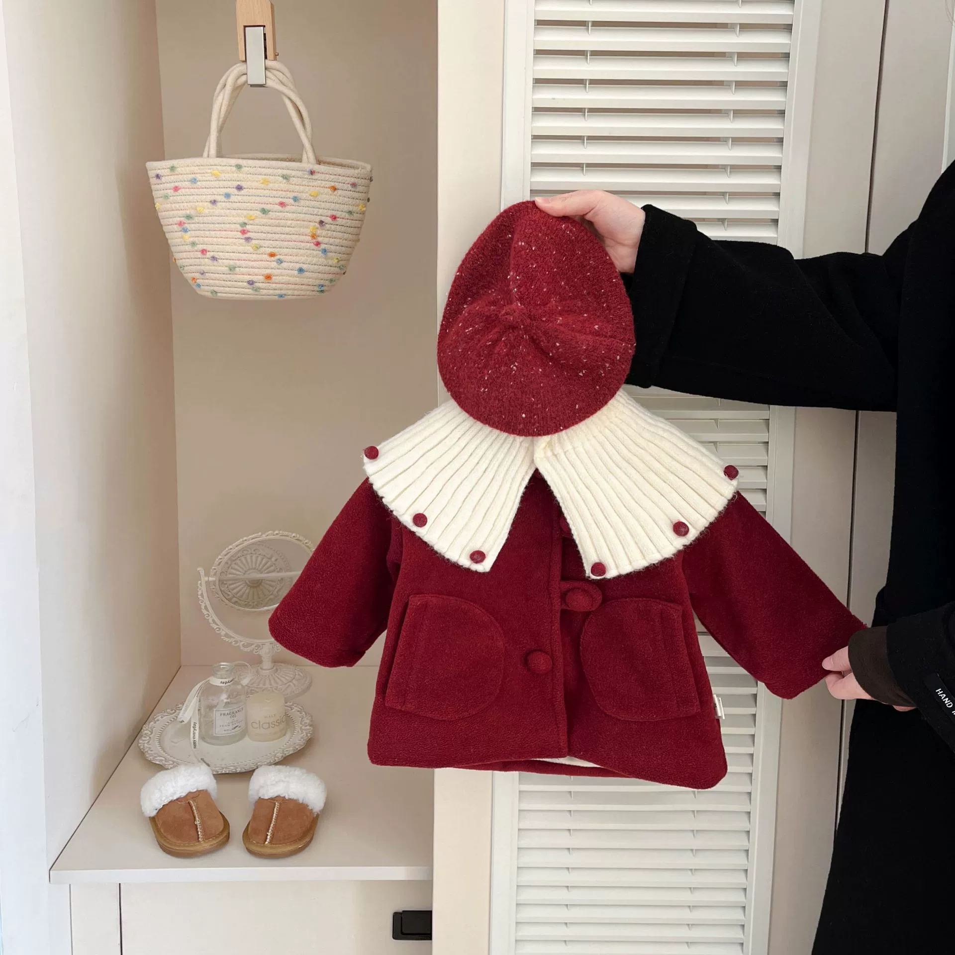 Зимнее красное шерстяное пальто для девочек