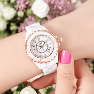 ��Ʒ�¿��մɱ���ɫŮʿ�ֱ�ȫ�Ԅ�ҹ���ˮ�n��r��Ů���ߙn�Y��