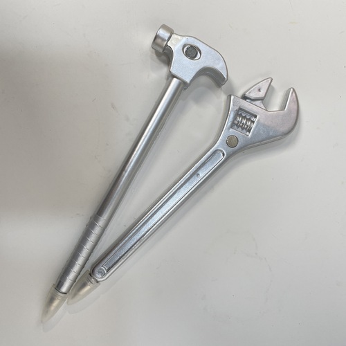 Creative and Funny Design Tools Ballpoint Pen Weird Stationery Cute Writing Pen Wrench Pen Plastic BH390