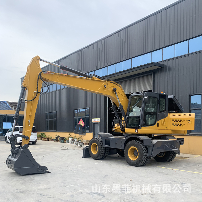 轮式挖掘机 买的省心用的放心 厂家直销价格优惠