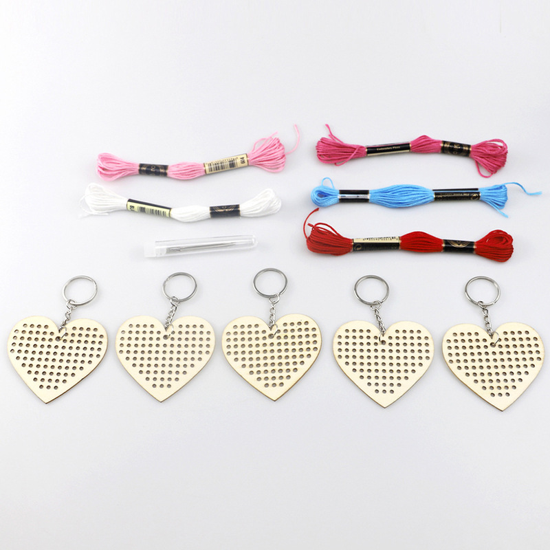Modern Minimalist Wooden Heart-Shaped Pendant Decoration Set DIY Handmade Wooden Gift