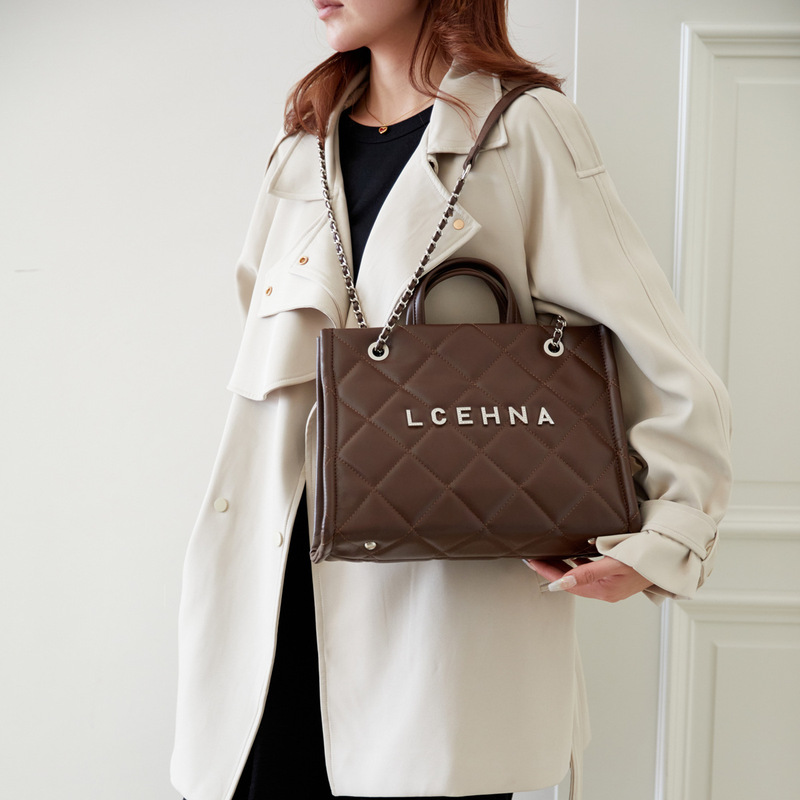Dropshipping women's new fashion shopping bag, light luxury quilted embroidered chain tote bag, handbag, Kelly bag