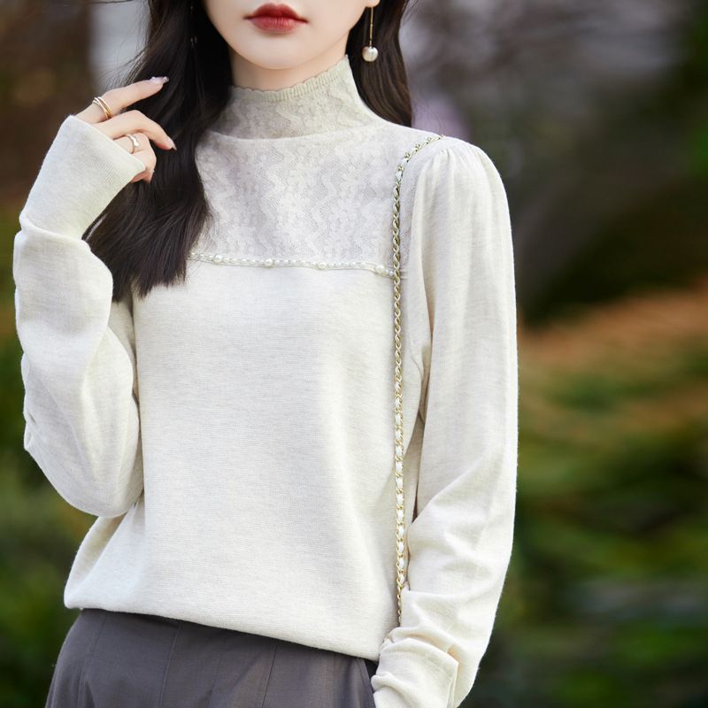 Lace base body-friendly knitted solid color sweater
