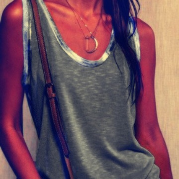 Verano en stock europeo y americano otras fuentes cuello redondo suelto color sólido algodón gris con cuello en V chaleco en forma de I