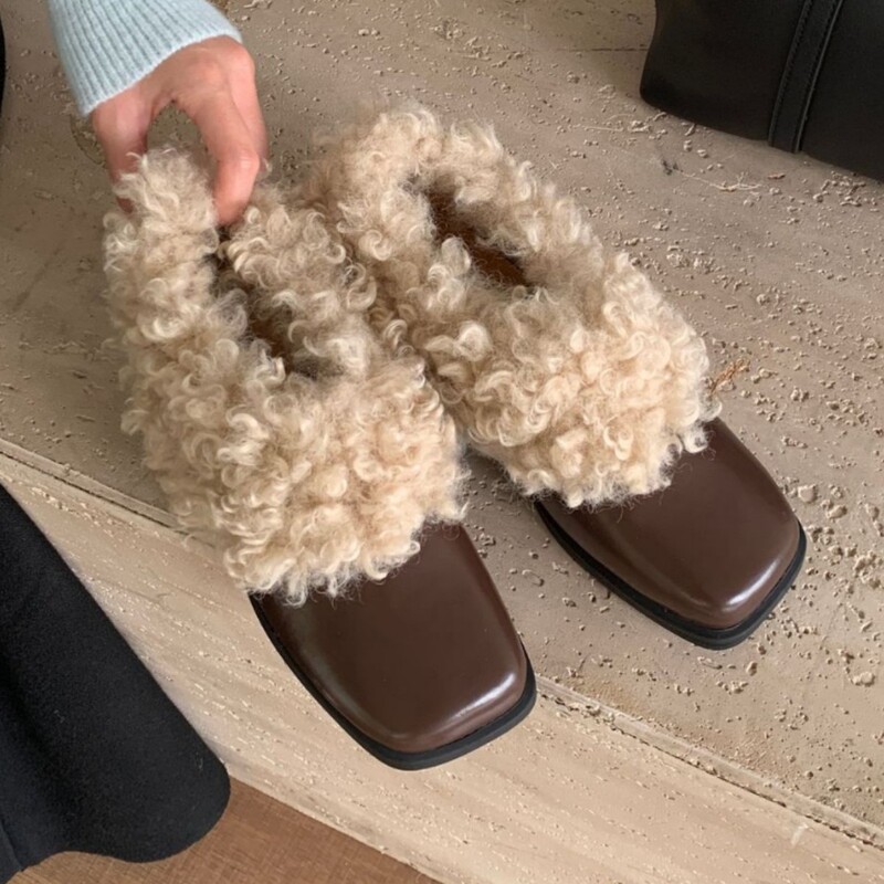 Wholesale in Stock ~ Ins Casual Square Toe Thick Heel Furry Shoes New Winter Fashion Plush Small Leather Shoes Loafers