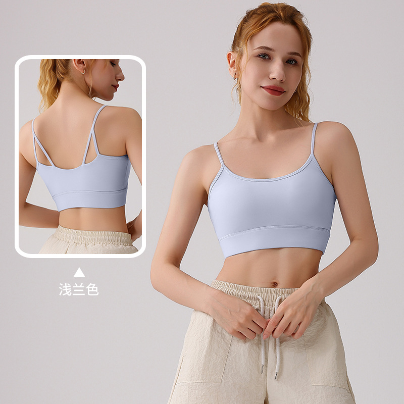 Nueva ropa interior deportiva integrada correa de hombro delgada fija taza antichoque se reúne delgada secado rápido hermoso sostén de yoga de verano