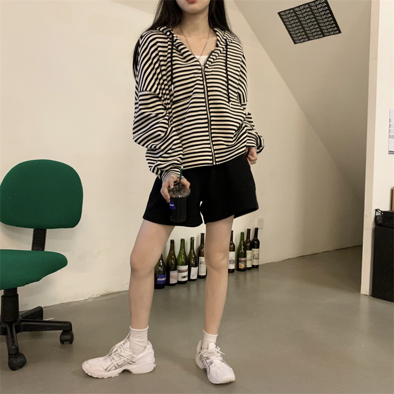 455g Weight Long Sleeve Sleeve Length Zipper Placket Type Polyester Fabric Type Short Top Length Hoodie Tops Type Casual, Daily Occasion Hooded Neckline Regular Fit Fit Type Stripe Pattern Spring, Autumn Season Women's Gender Casual, Streetwear Style Women's Casual Streetwear Stripe Zipper Hoodie 18