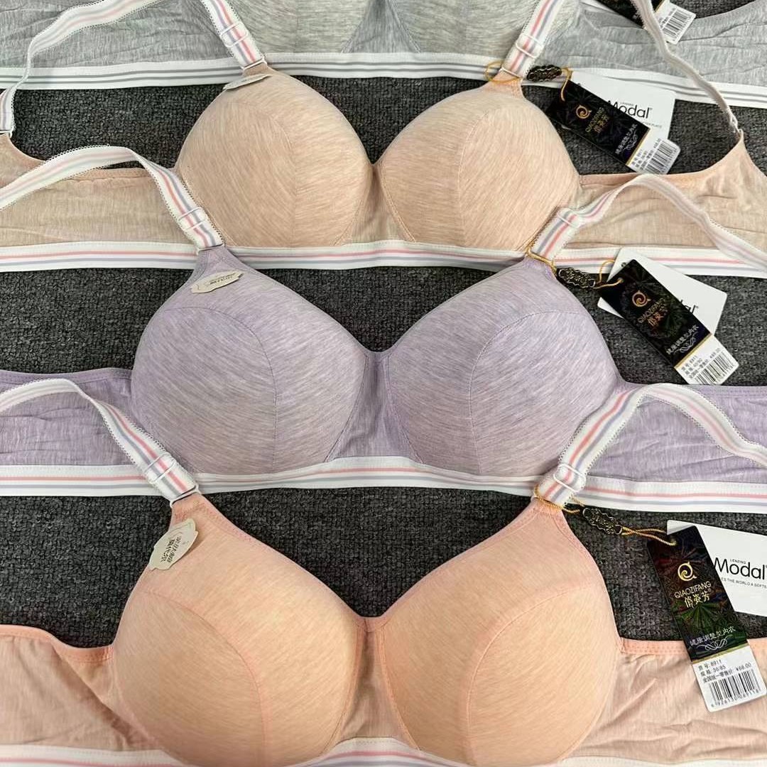 Bra de ropa interior de madres transfronterizas delgado de mediana edad sin anillo de acero cómodo bra de algodón agrupado grande bra al por mayor