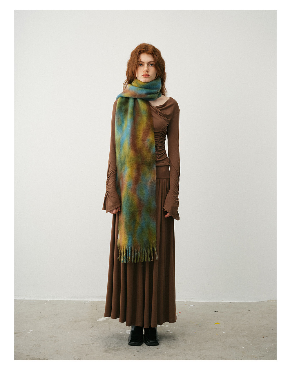 Sciarpa con frange in simil-cashmere tie dye per donna_voghion.com