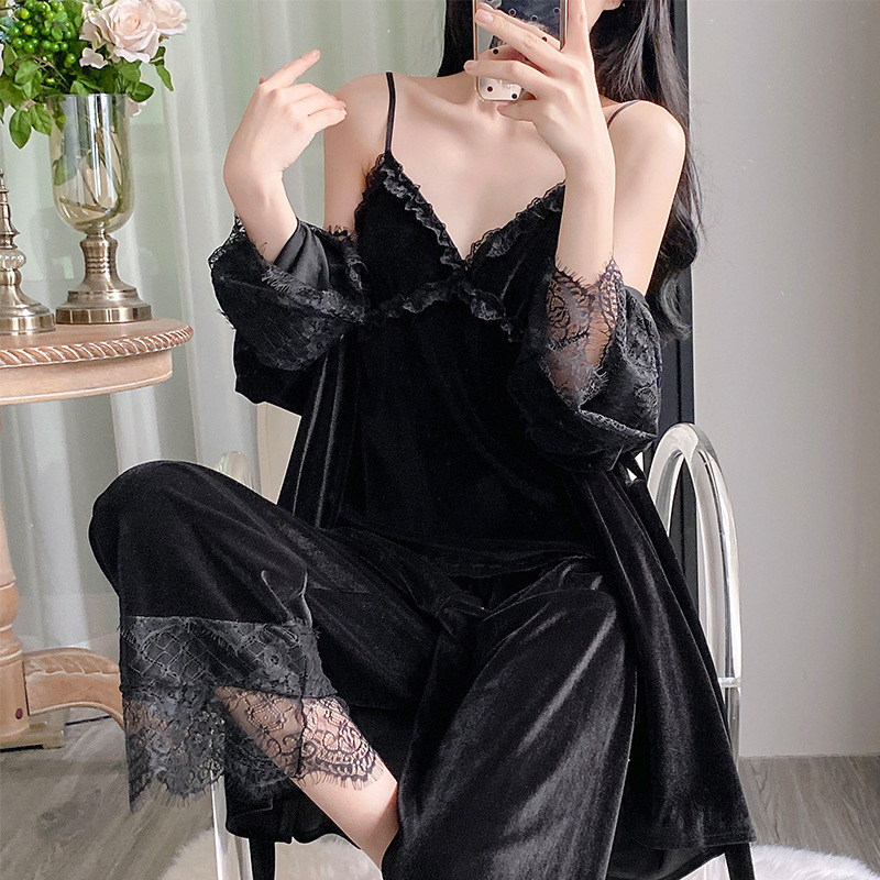 Pajamas for Women in Autumn and Winter, Gold Velvet Suspenders, Breast Pads, High-End Lace, Pure Lust Style, Sexy Nightgown, Nightgown, French Style