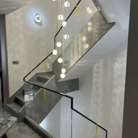 楼梯及配件;衣柜;进户门