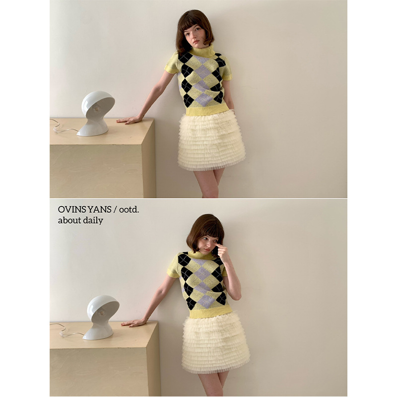 Ovinsyang Korean Petite Sweet Women's Diamond Plaid Turtleneck Sweater Short-Sleeved Knitted Top