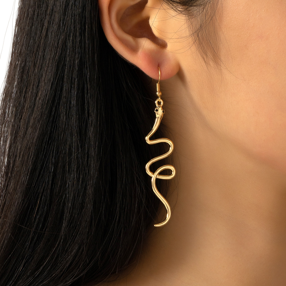 跨境歐美時尚個性復古甜酷風扭曲蛇形吊墜耳環女創意氣質合金耳飾