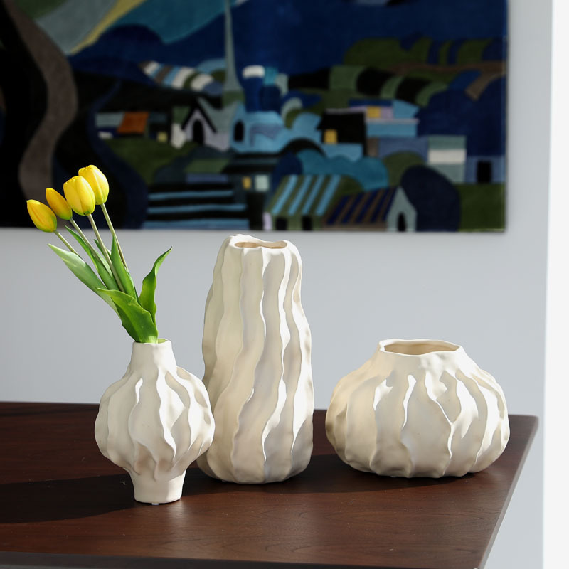 Vaso de cerámica de viento tranquilo cerámica interior sala de estar decoración de escritorio porche TV gabinete flores secas de paquete suave decoración floral