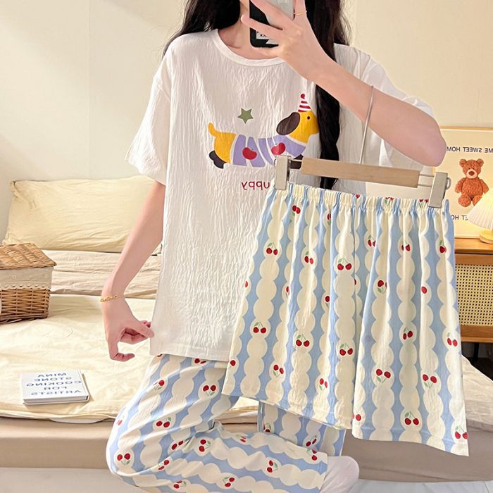 En nombre de la nube de algodón de tres piezas de verano nuevos pijamas de dibujos animados de mujer cuello redondo pantalones cortos de manga corta pantalones traje de servicio a domicilio