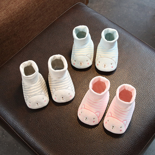 Newborn Baby Shoes Spring and Autumn Soft Sole 0-3 Months 6-8 Male and Female Baby Pre-Walking Shoes and Socks Winter Thick Non-Slip