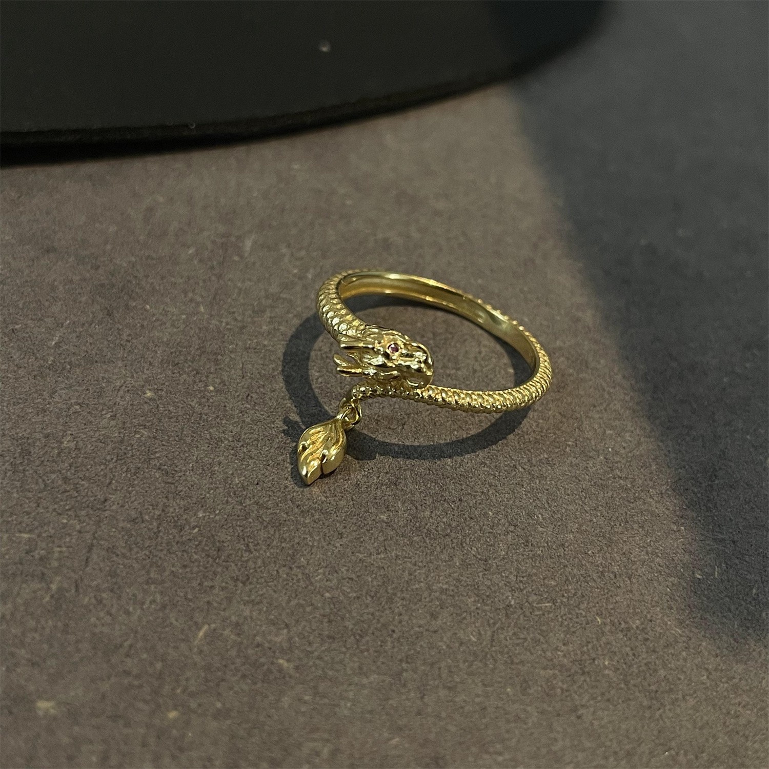 Bijoux et accessoires Bague Dragon Année Petit Dragon Doré Design de niche Mode Bague Année Dragon Zodiaque Haut de gamme Accessoires de bague Femme_voghion.com