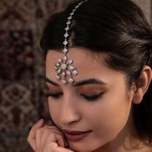 Bohemian Style Rhinestone Tassel Flower Eyebrow Pendant Retro Diamond Flower Pendant Head Chain Headwear Bridal Jewelry