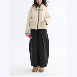 女式针织衫;连衣裙;女式T恤