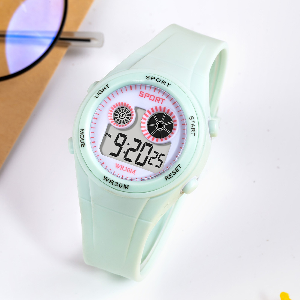 Hombres y mujeres estudiantes de moda deportes al aire libre montañismo reloj electrónico cronógrafo luminoso multifunción impermeable reloj electrónico al por mayor