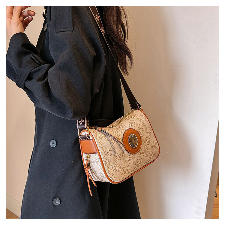 Women's Shoulder Bag With Antique Print And Wide Strap Small_voghion.com