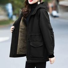 200斤胖妈妈加绒加棉派克服女中长款中老年新款冬装棉服风衣外套