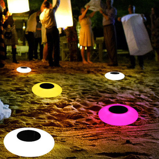 Cross-border explosions solar flying saucer water floating lamp villa swimming pool water floating lamp outdoor courtyard round lawn lamp