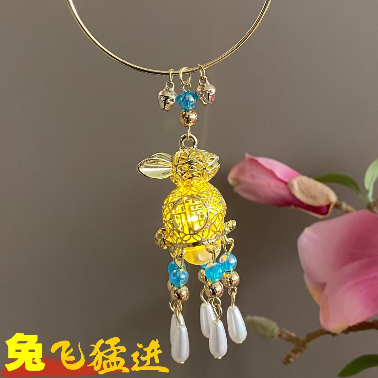Glowing bracelet (blue) rabbit