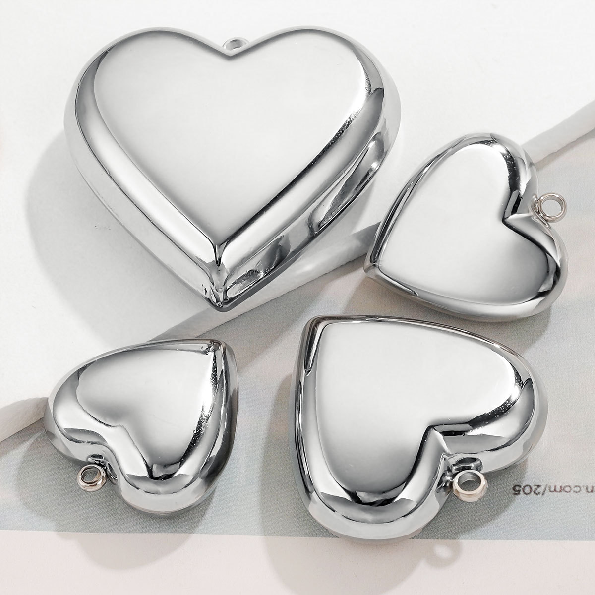 Europa y los Estados Unidos plano pulido moda galvanizado colgante amor collar LOVW clavícula gran corazón de melocotón accesorios de joyería