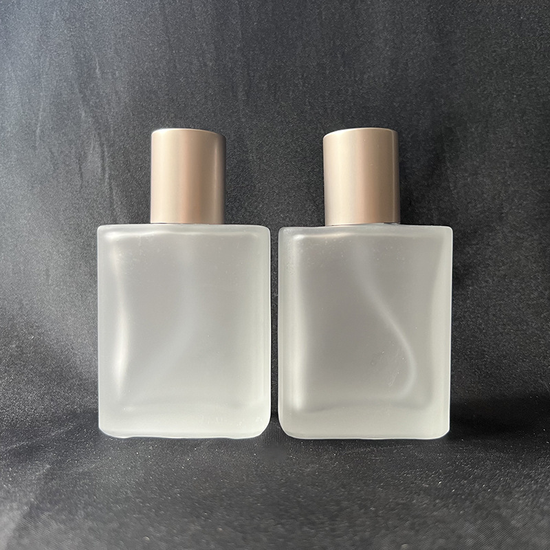 现货B134-50ml 时尚蒙砂螺口香水瓶透明玻璃瓶化妆品分装喷雾空瓶