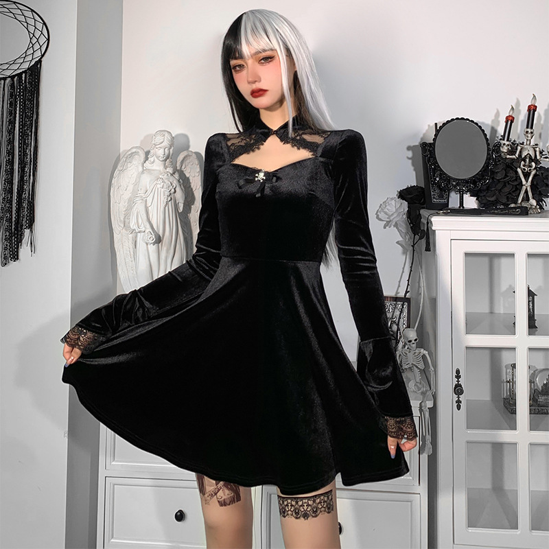 Gothic Style Hollow Stitching Trumpet Sleeve Lace Dress NSGYB116253