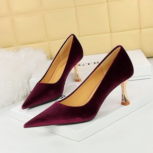 1818-2 European and American Style Fashion Simple Banquet High Heels Metal Heels High Heels Xi Shi Suede Shallow Mouth P