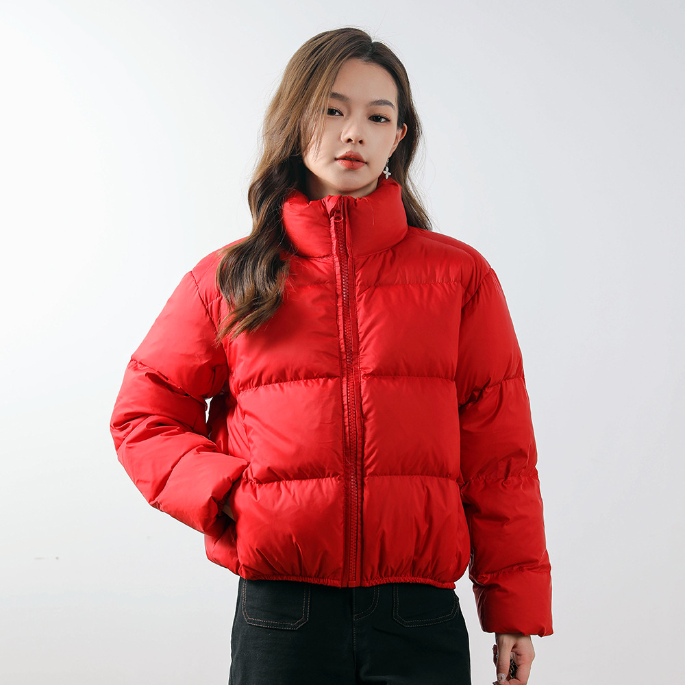 寒い冬の思羽の新型の冬の小さい背の純色のパンの服は厚いダウンジャケットの女性の保温の白いアヒルの羽毛のコートを厚くします。