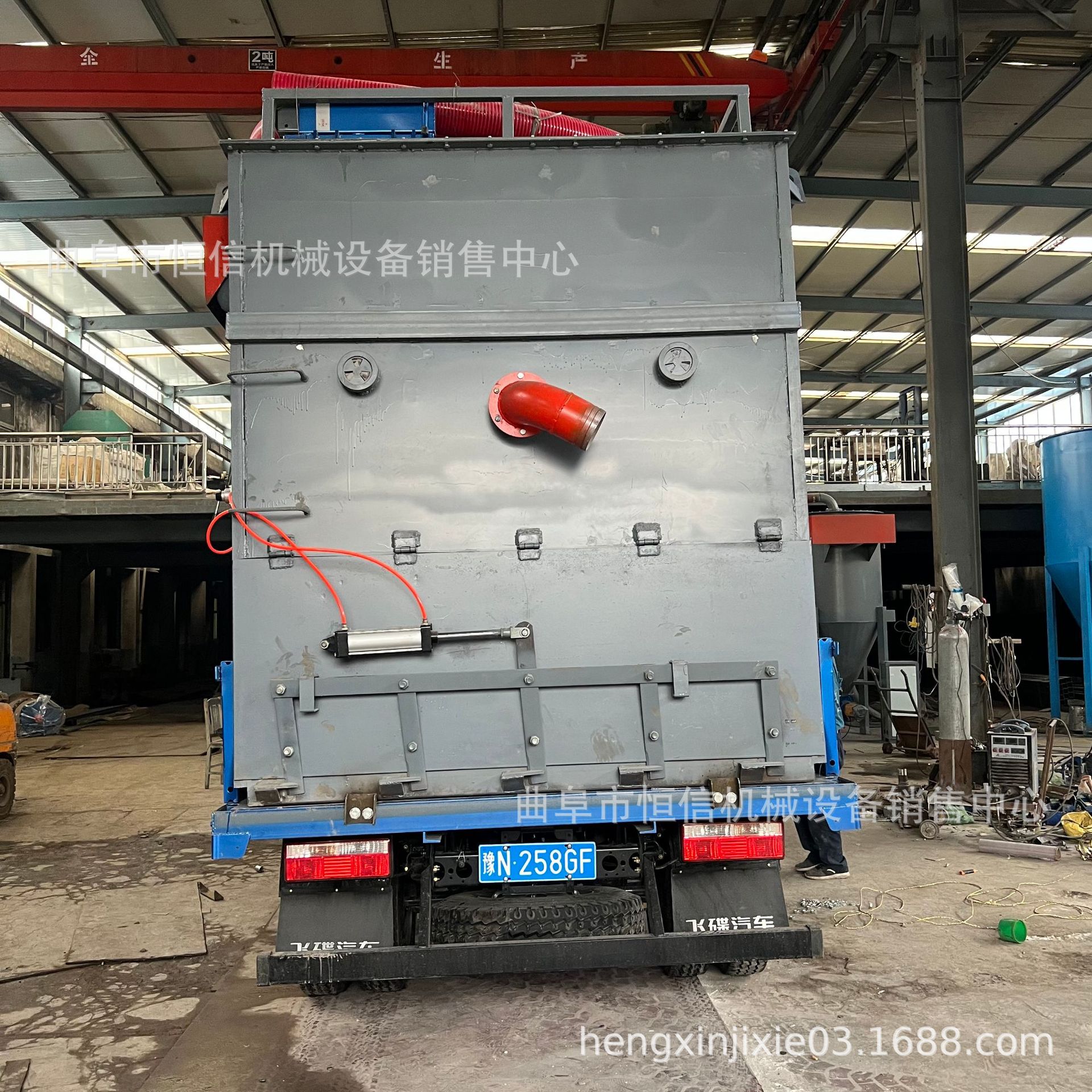 贵州电厂高空70米粉煤灰仓储式吸灰车zcjb 电厂巷道堆积灰清灰车