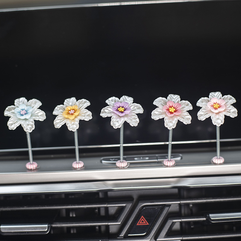 2024 nueva flor clara de verano decoración de la cabeza del coche de la consola central del coche decoración de la flor de la trompeta