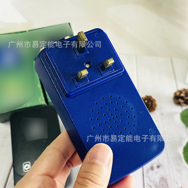 Clearance price: 12 yuan! Factory sale, big clearance event! ZK101, a popular music player with a UK-style plug, for international markets