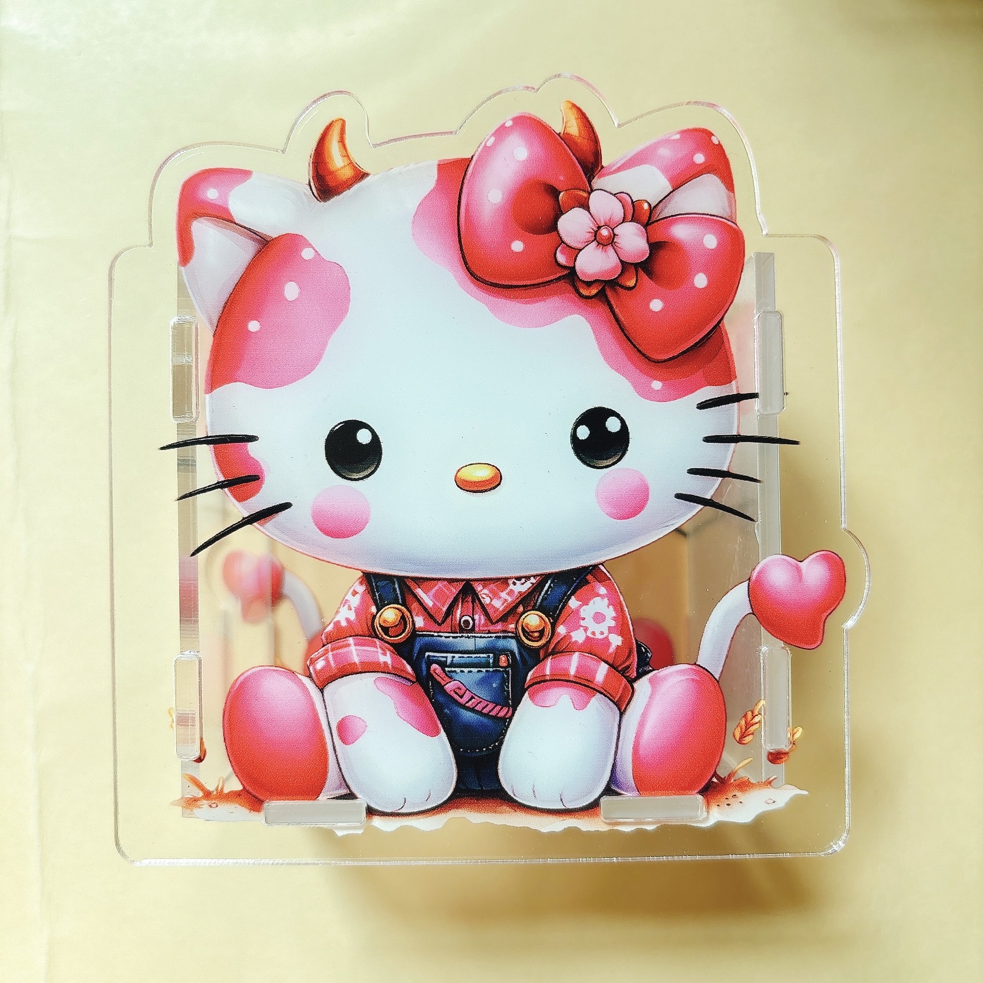 Caja de papelería acrílica TK caja de bolígrafo creativa de regalo 10cm