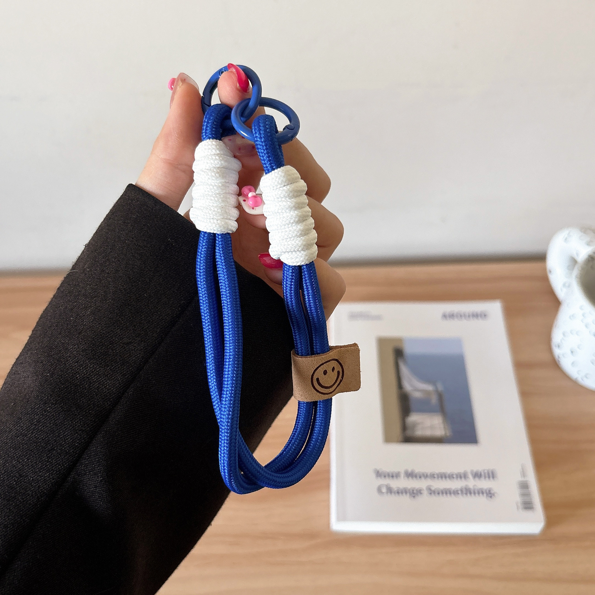 Double ring smiley-klein blue