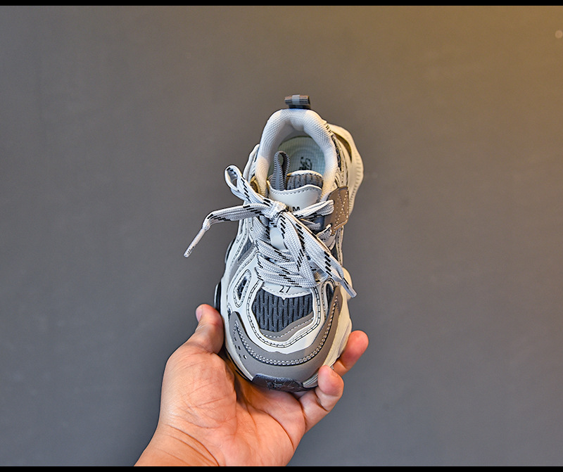 Scarpe da ginnastica per bambini e bambine alla moda_voghion.com