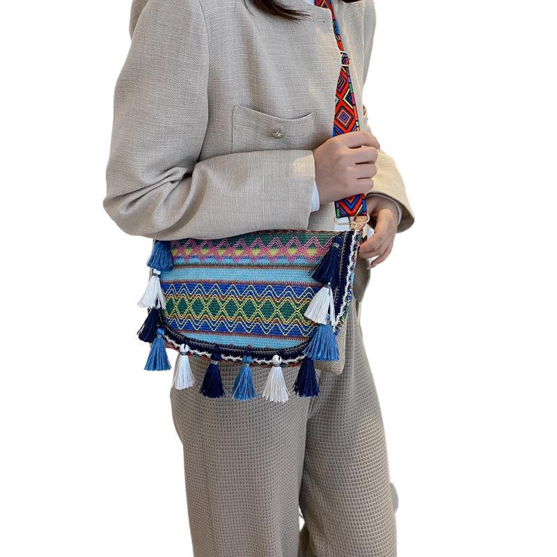 Ethnic fashionable shoulder bag