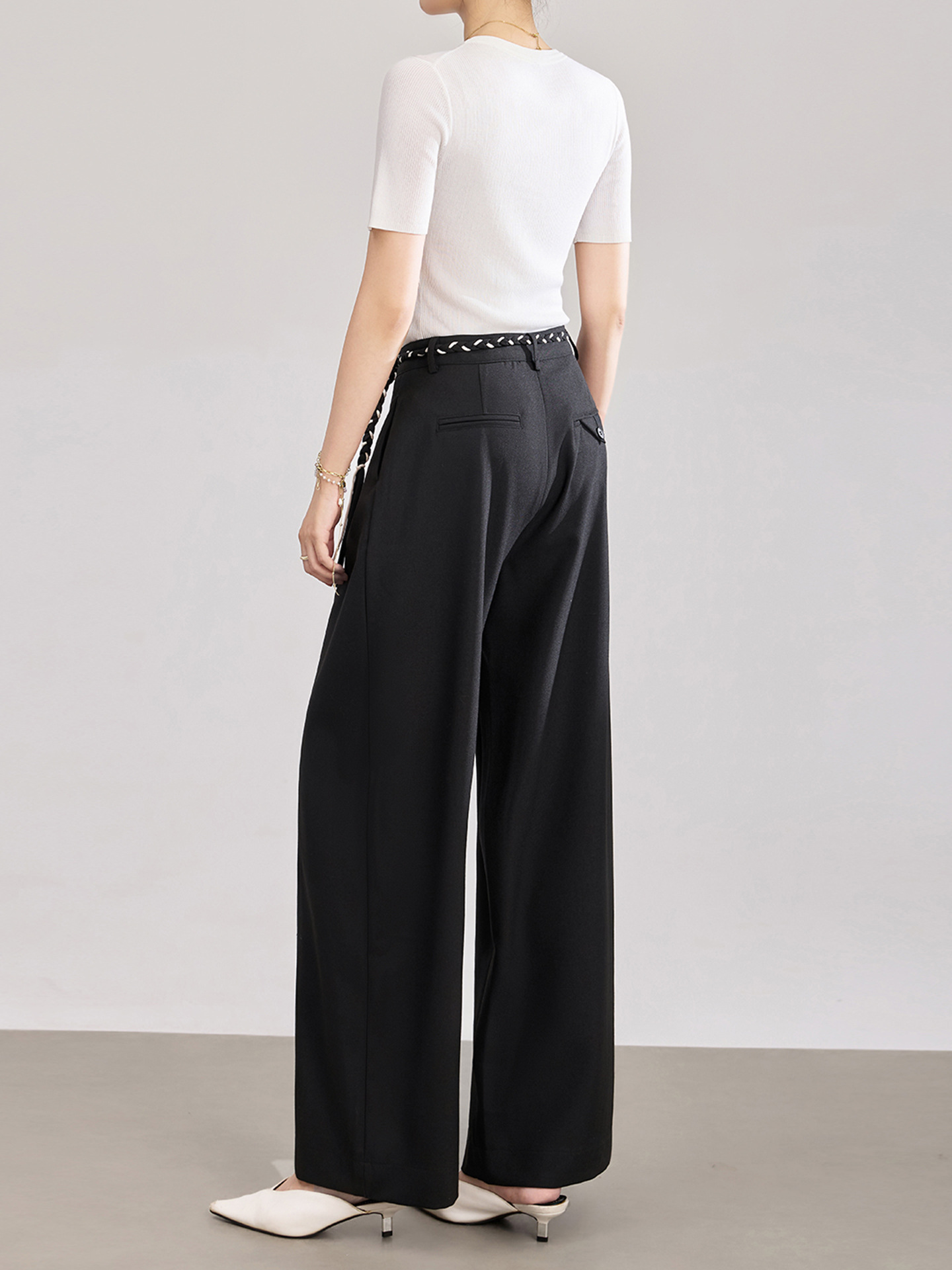 Quần culottes nữ ống rộng cạp cao kèm thắt lưng dệt bản to — màu đen